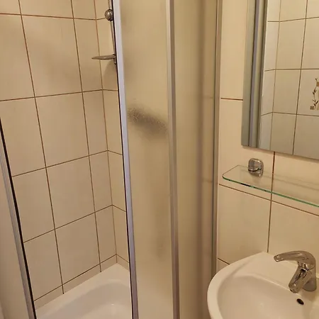 Lubar Konukevi 3*